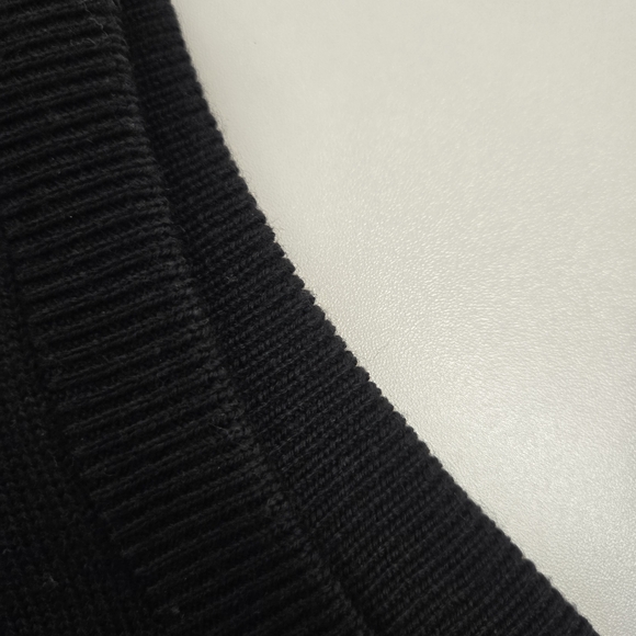 Men's Black Sweater Vest - Picture 6 of 7